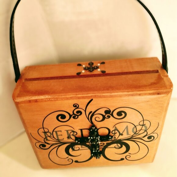 Suenos de Saundra Upcycled Collection, Perdomo Cigar Box Purse - Picture 5 of 15